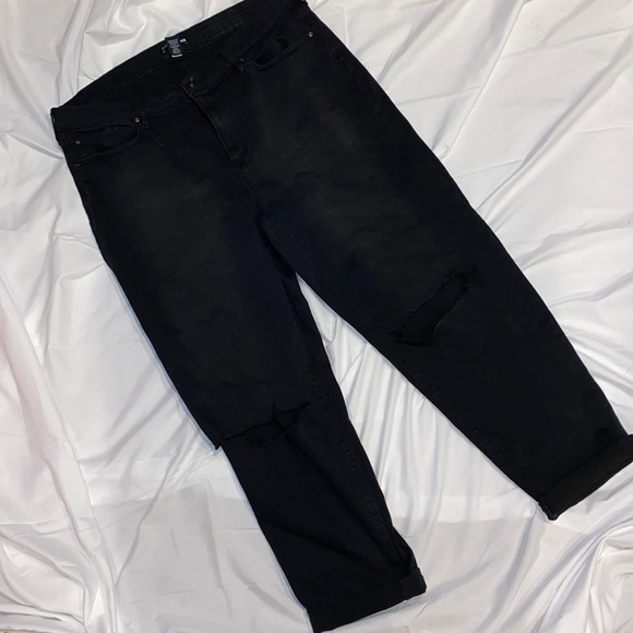 FASHION NOVA PLUS Ripped Boyfriend Jean - Picture 1 of 6